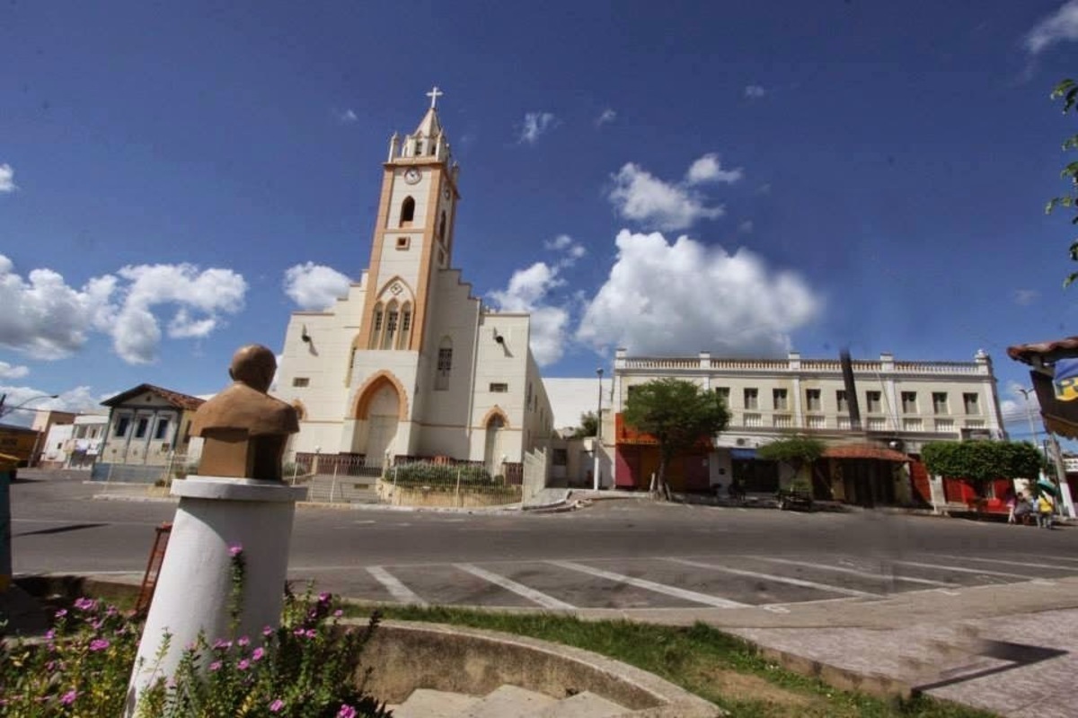 Foto da igreja em Santana do Ipanema, representando abrir empresa em Santana do Ipanema - Abertura Simples