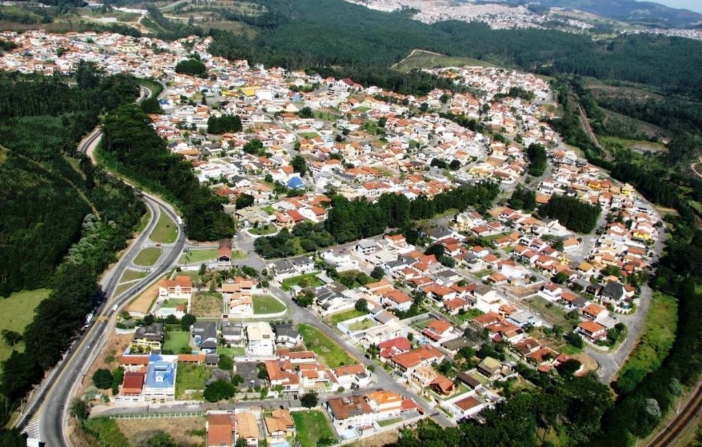 Foto aérea da cidade de Caieiras, representando abrir empresa em Caieiras