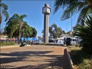 Praça do relógio em Taguatinga, representando abrir empresa em Taguatinga - Abertura Simples