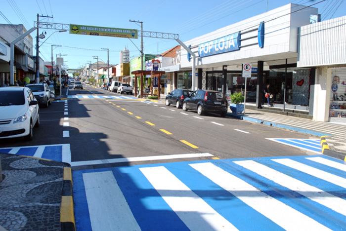 Rua na cidade de Osvaldo Cruz, representando abrir empresa em Osvaldo Cruz - Abertura Simples
