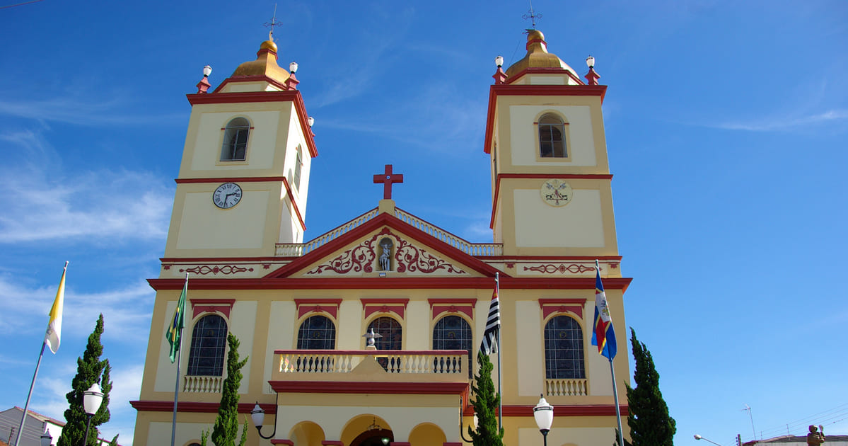 foto da igreja da cidade, representando como abrir empresa em Bom Jesus dos Perdões