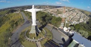 foto do cristo da cidade, representando como abrir empresa em campo limpo paulista