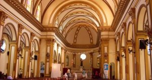 Imagem da igreja matriz da cidade para motivar quem quer escolher um escritório de contabilidade em Santo Antonio da Platina