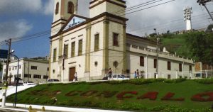 Imagem da igreja da cidade para quem deseja escolher um escritório de contabilidade em São Gonçalo