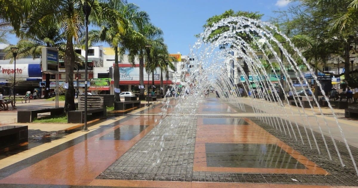 foto de praça da cidade, representando abrir empresa no centro de camaçari