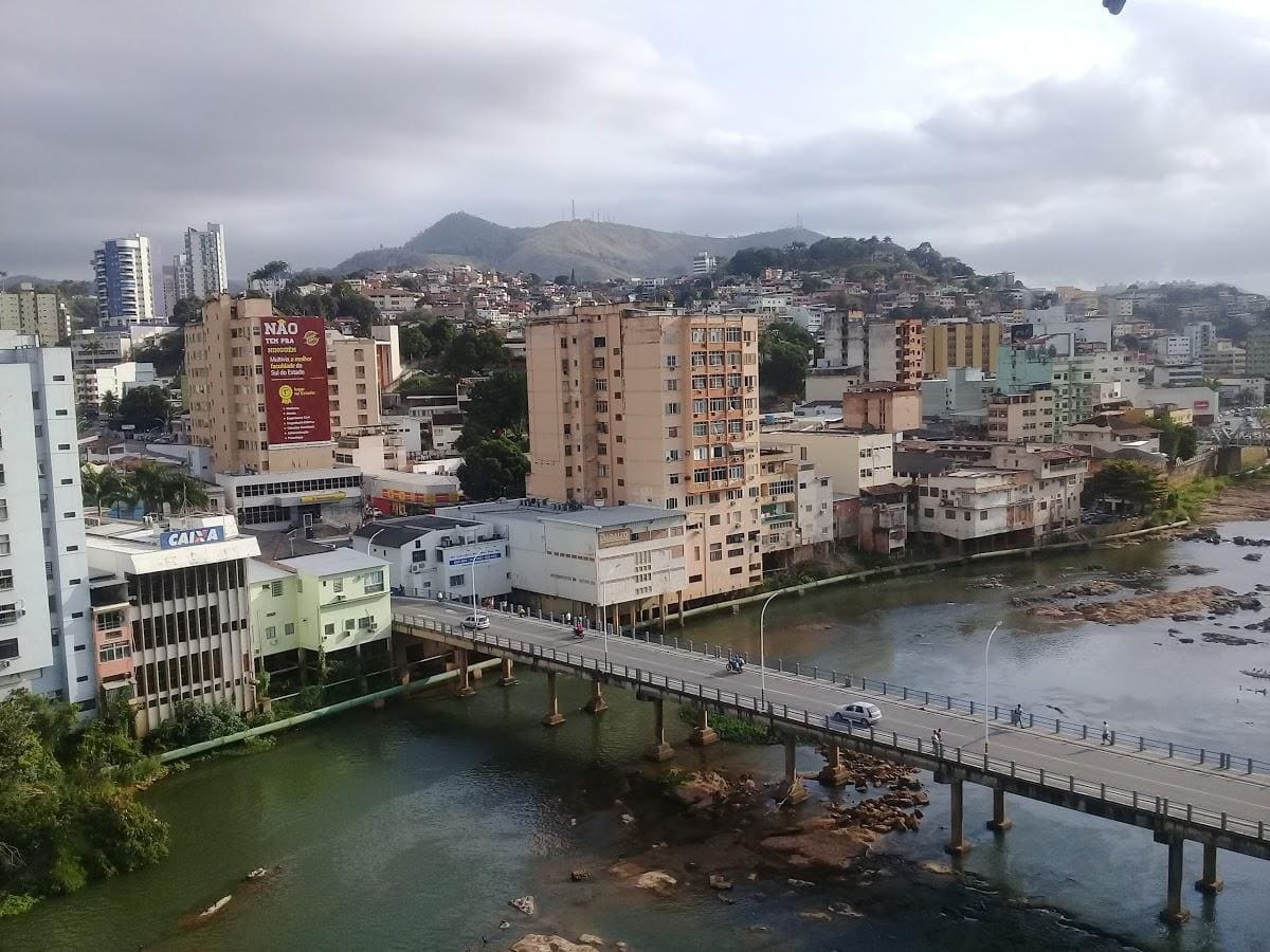 foto de ponte da cidade de cachoeiro de itapemirim, representando a contabilidade em santa helena