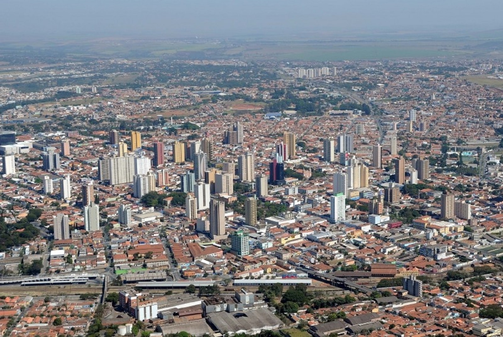 Foto aérea da cidade, representando como abrir empresa em limeira